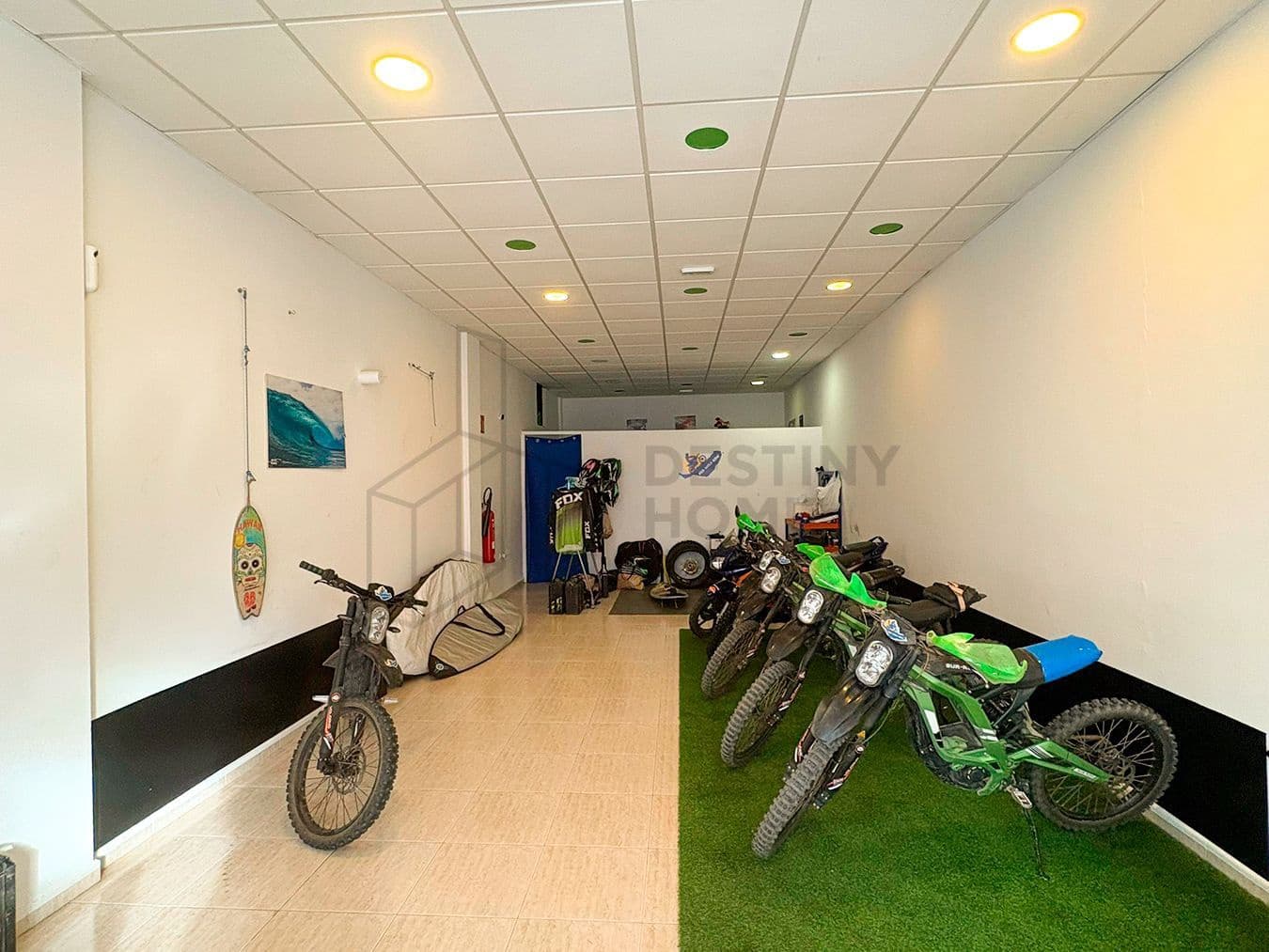 Erhverv til salg i Corralejo - € 150.000 (Ref: 8671693)