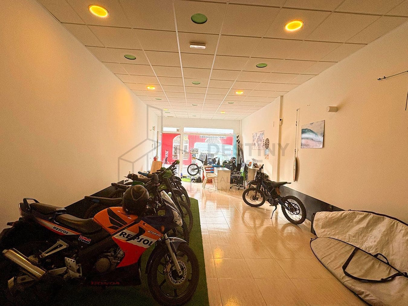 Erhverv til salg i Corralejo - € 150.000 (Ref: 8671693)