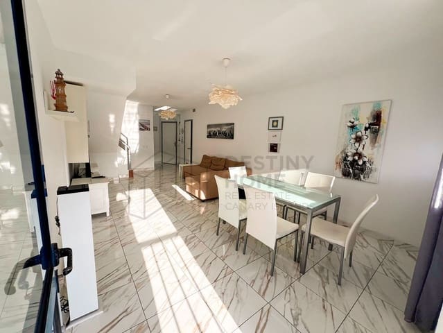 3 bedroom Townhouse for sale in Corralejo, La Oliva - € 290,000 (Ref: 8679453)