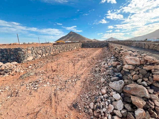 Terre non Aménagée à vendre à Tindaya, La Oliva - 135 000 € (Ref: 8706822)