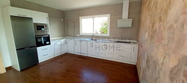 3 soveværelse Villa til salg i Triquivijate, Antigua med garage - € 310.000 (Ref: 8707616)