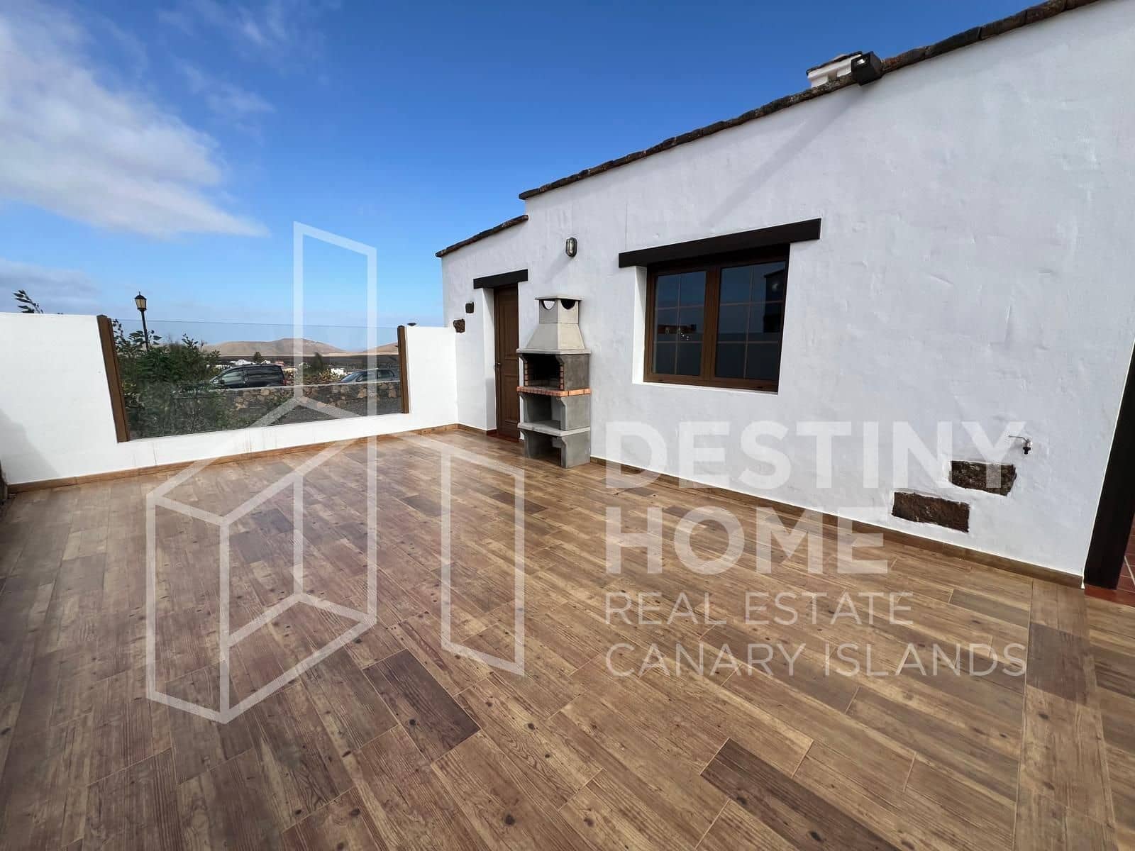 4 slaapkamer Villa te koop in Villaverde met zwembad garage - € 735.000 (Ref: 8781162)