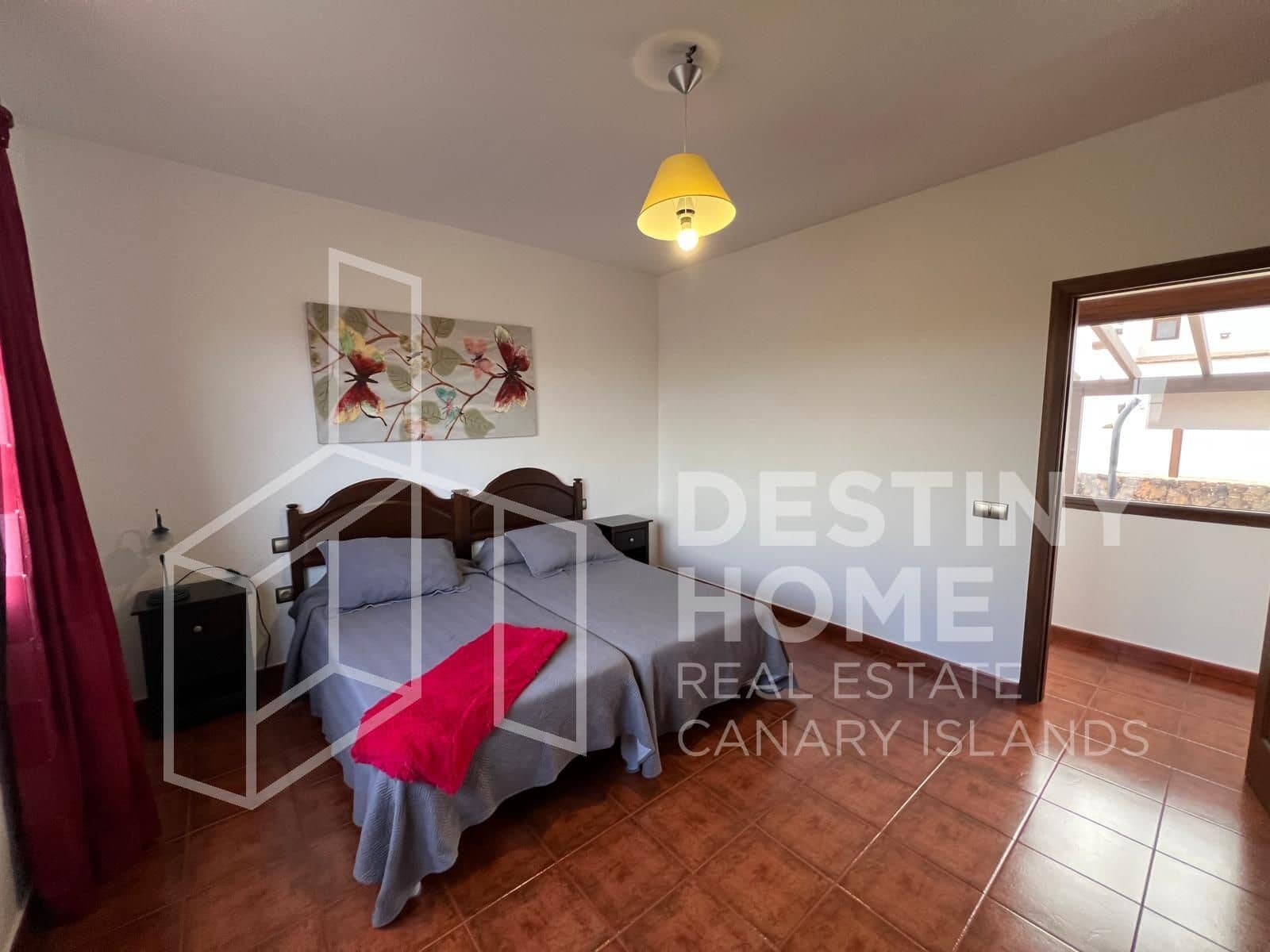 4 slaapkamer Villa te koop in Villaverde met zwembad garage - € 735.000 (Ref: 8781162)