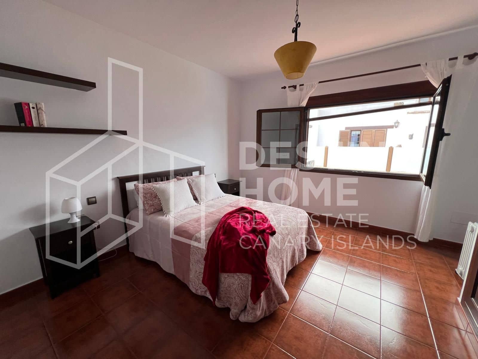 4 slaapkamer Villa te koop in Villaverde met zwembad garage - € 735.000 (Ref: 8781162)