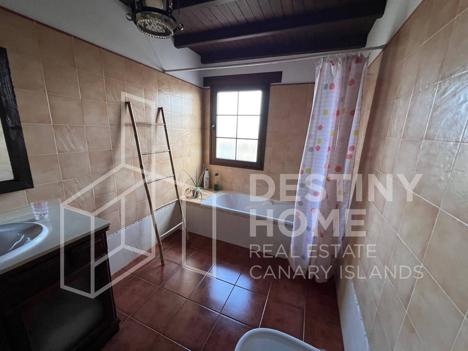 4 slaapkamer Villa te koop in Villaverde met zwembad garage - € 735.000 (Ref: 8781162)