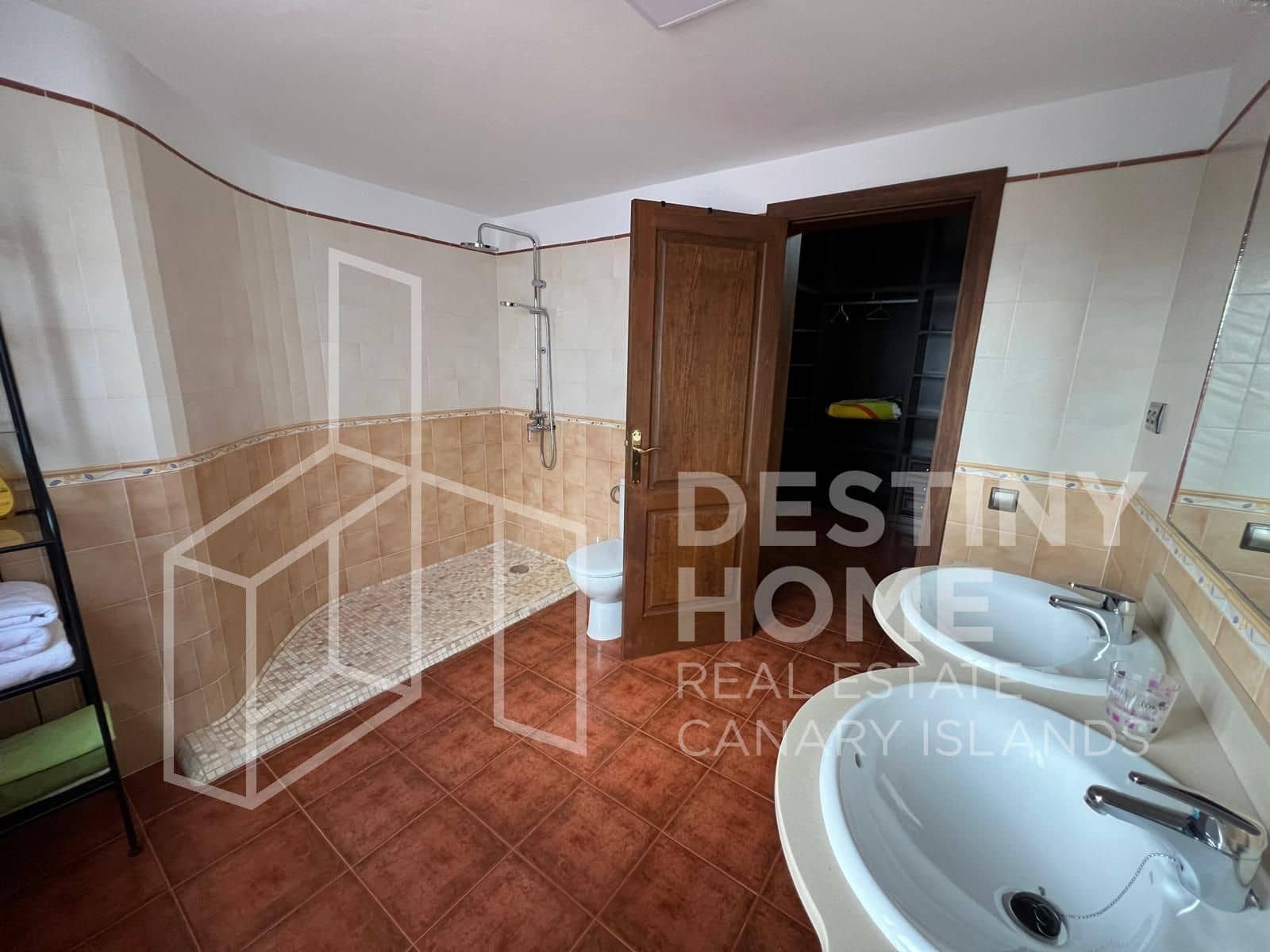 4 slaapkamer Villa te koop in Villaverde met zwembad garage - € 735.000 (Ref: 8781162)