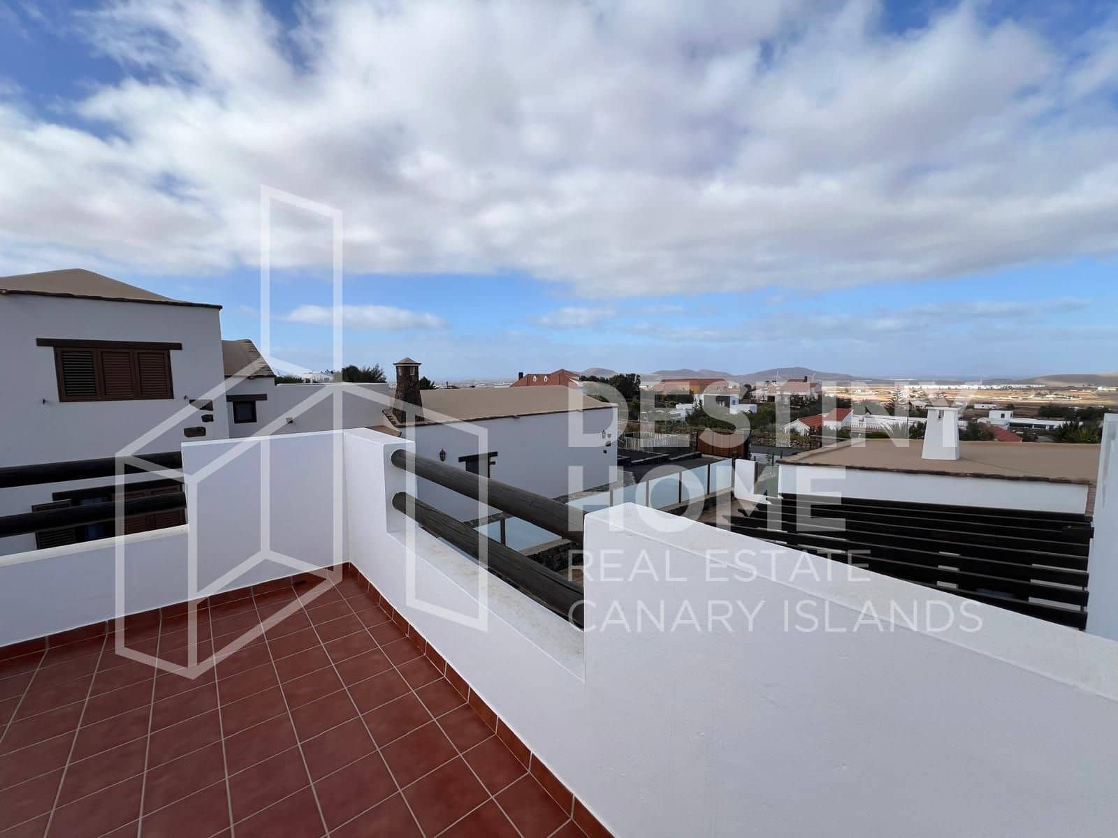 4 slaapkamer Villa te koop in Villaverde met zwembad garage - € 735.000 (Ref: 8781162)