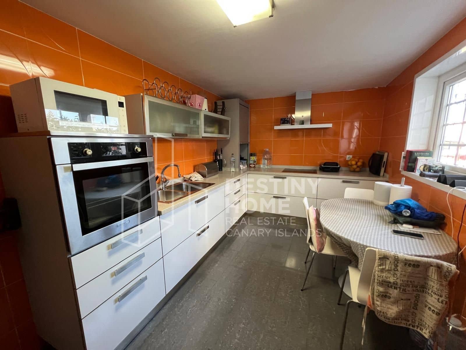 3 soveværelse Byhus til salg i Puerto del Rosario - € 330.000 (Ref: 8812140)