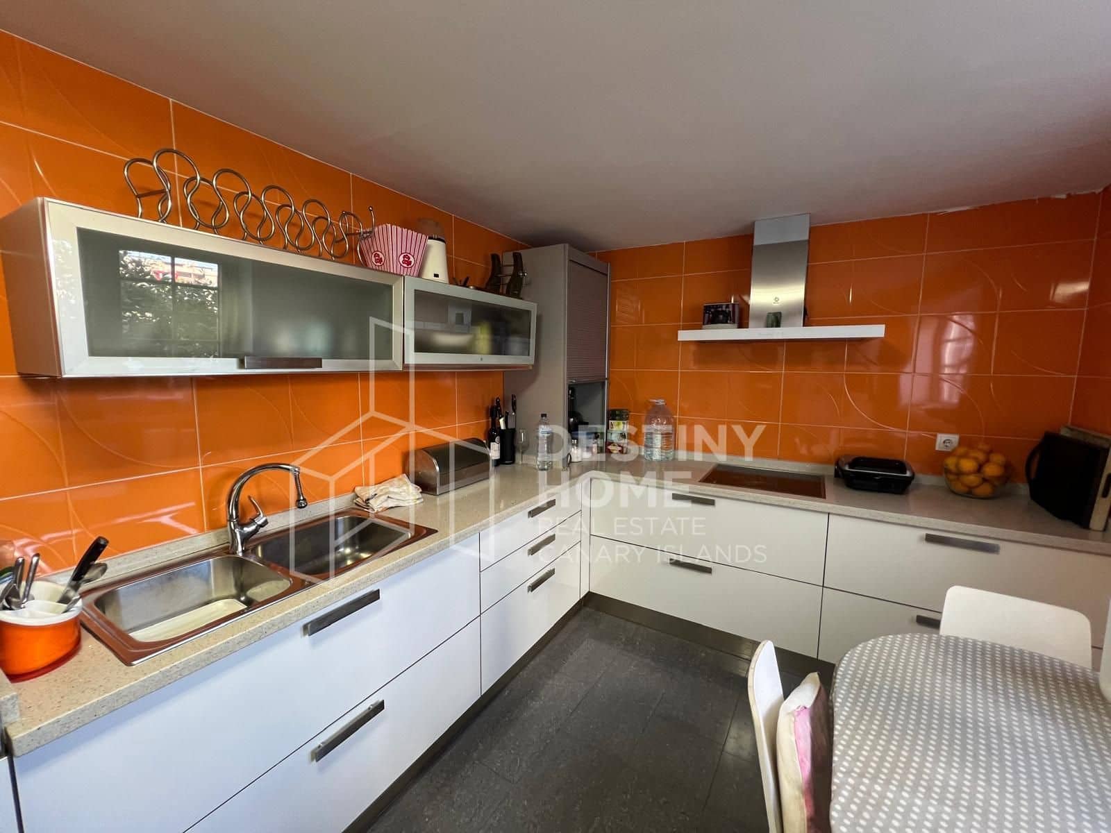 3 soveværelse Byhus til salg i Puerto del Rosario - € 330.000 (Ref: 8812140)