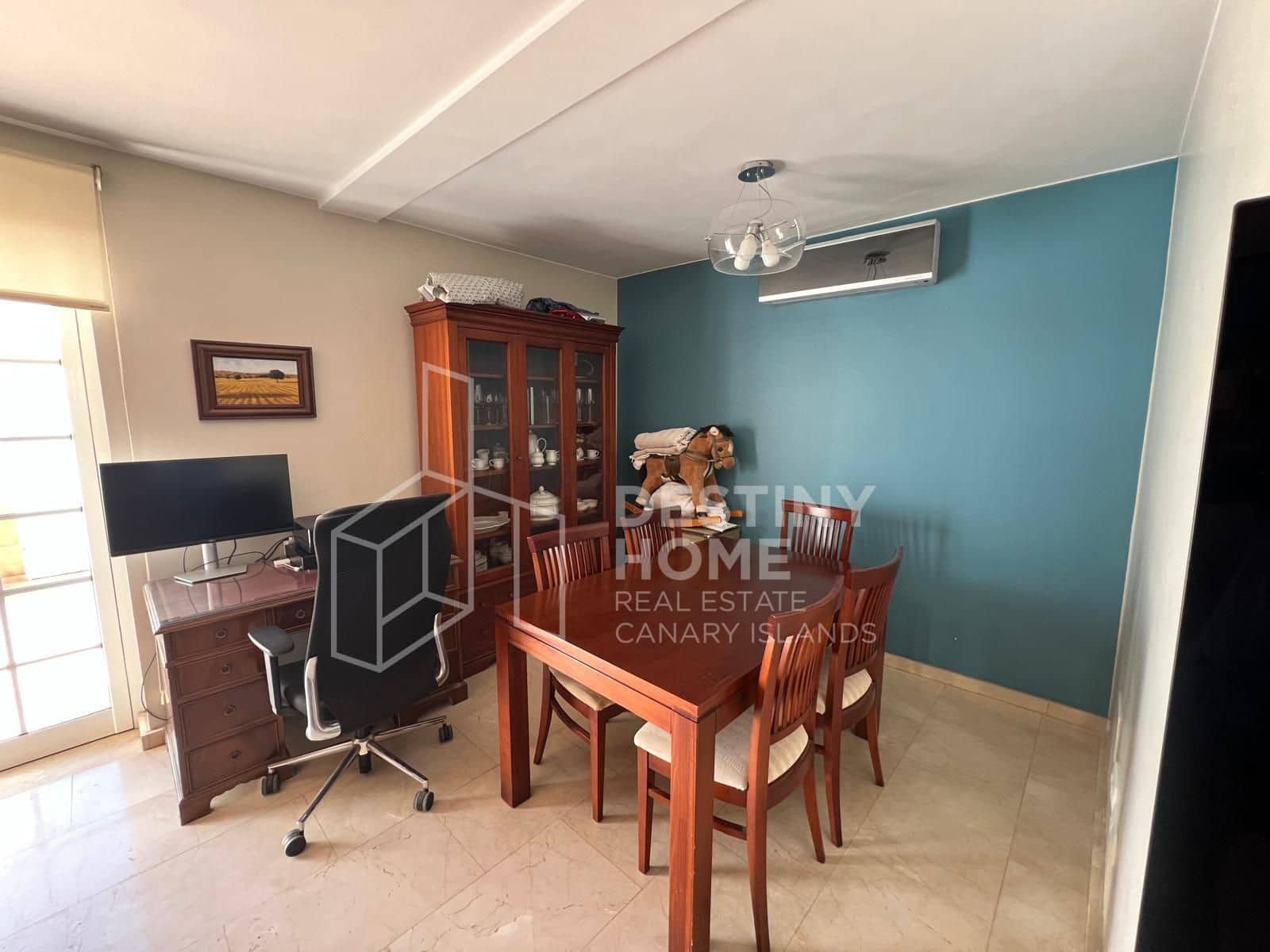 3 soveværelse Byhus til salg i Puerto del Rosario - € 330.000 (Ref: 8812140)