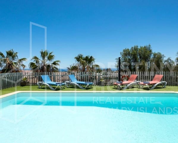5 soverom Villa til salgs i Parque Holandés, La Oliva med svømmebasseng garasje - € 820 000 (Ref: 8879394)