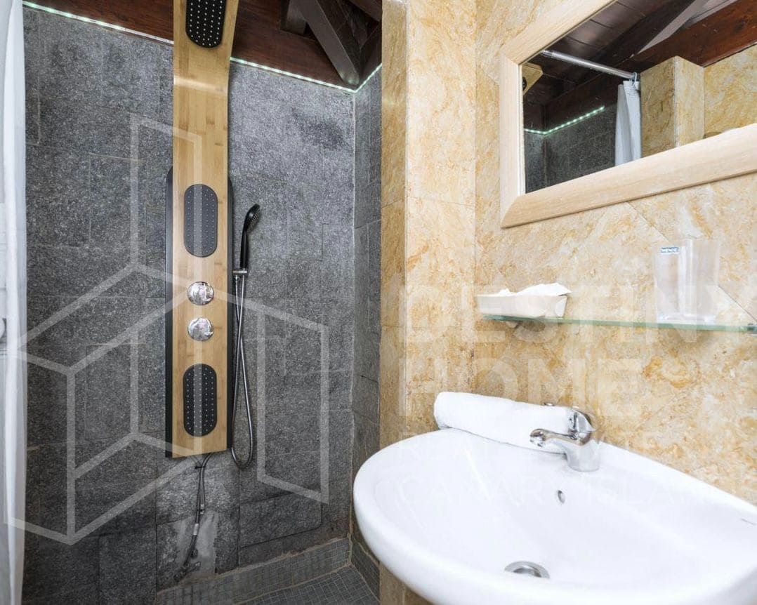 5 quarto Moradia para venda em Parque Holandes com piscina garagem - 950 000 € (Ref: 8879394)