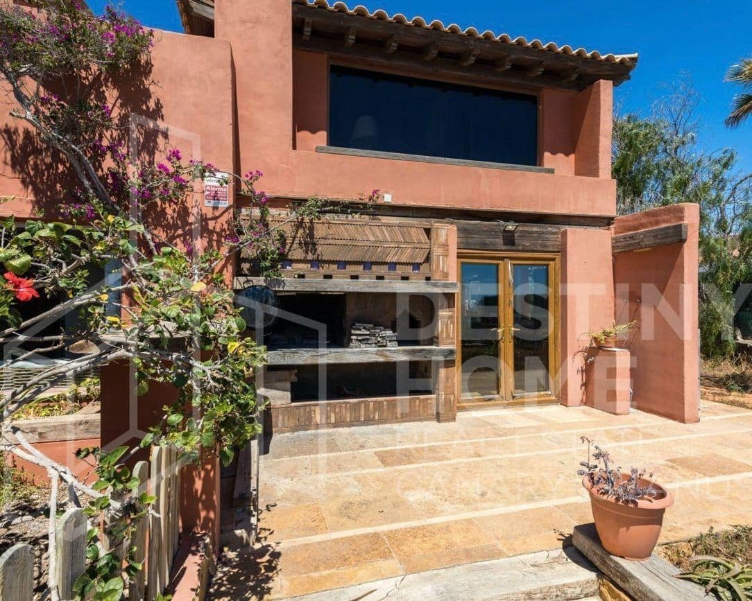 5 quarto Moradia para venda em Parque Holandes com piscina garagem - 950 000 € (Ref: 8879394)