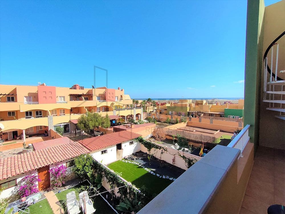 2 soveværelse Lejlighed til salg i Corralejo med swimmingpool garage - € 250.000 (Ref: 8921046)