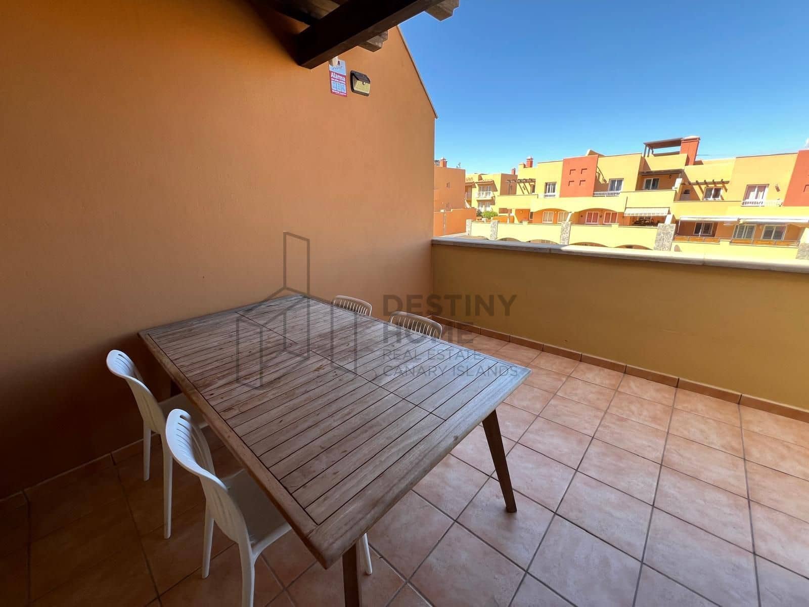 2 soveværelse Lejlighed til salg i Corralejo med swimmingpool garage - € 250.000 (Ref: 8921046)