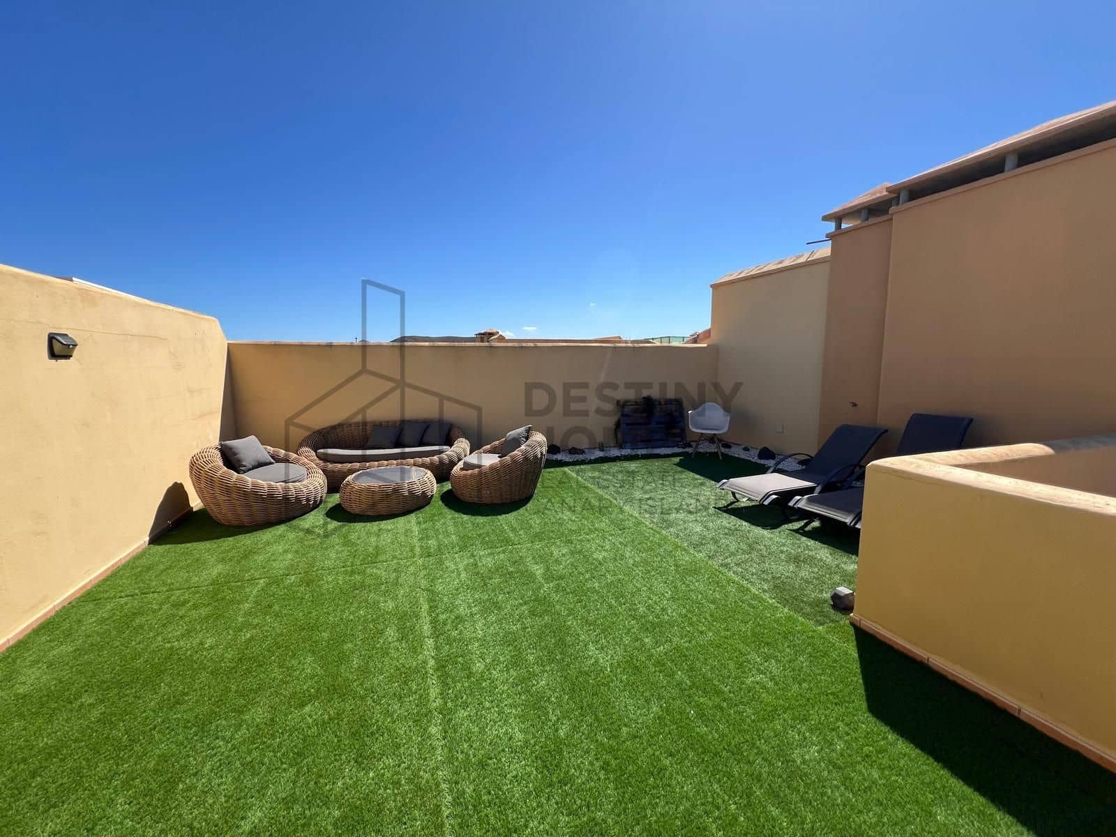 2 soveværelse Lejlighed til salg i Corralejo med swimmingpool garage - € 250.000 (Ref: 8921046)