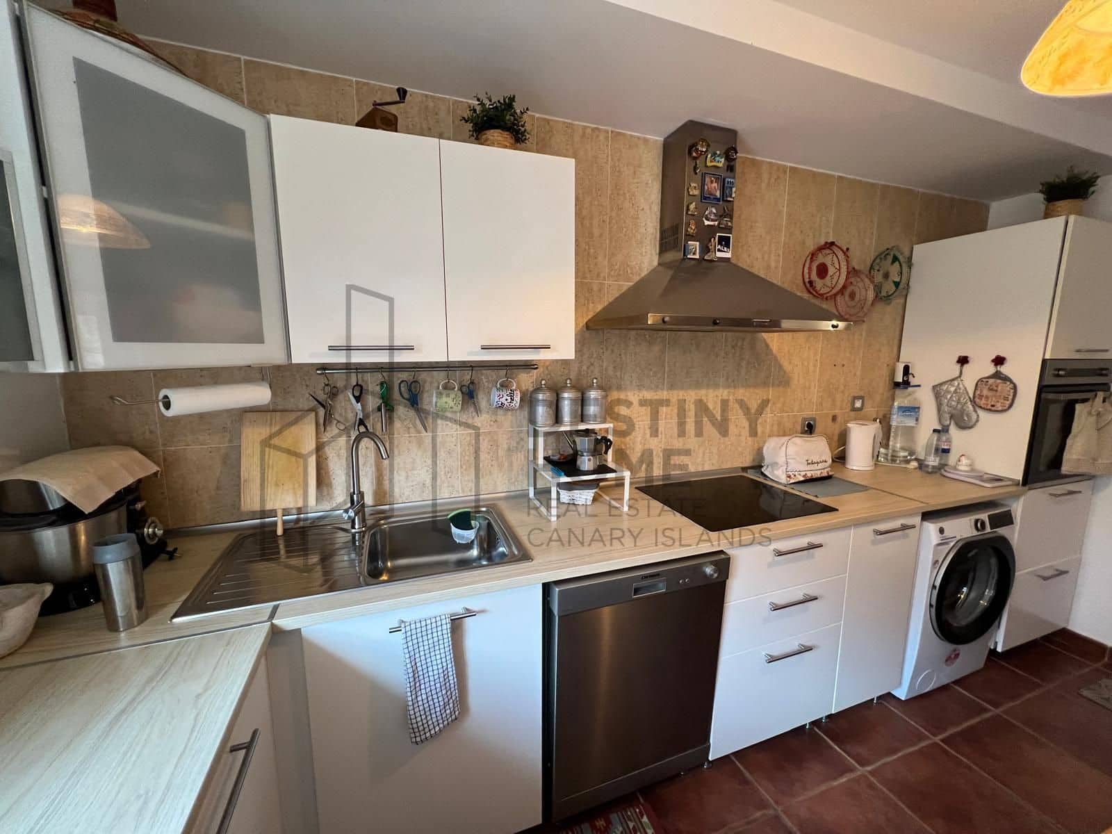 3 soveværelse Semi-Rækkehus til salg i Corralejo med swimmingpool garage - € 320.000 (Ref: 8945941)