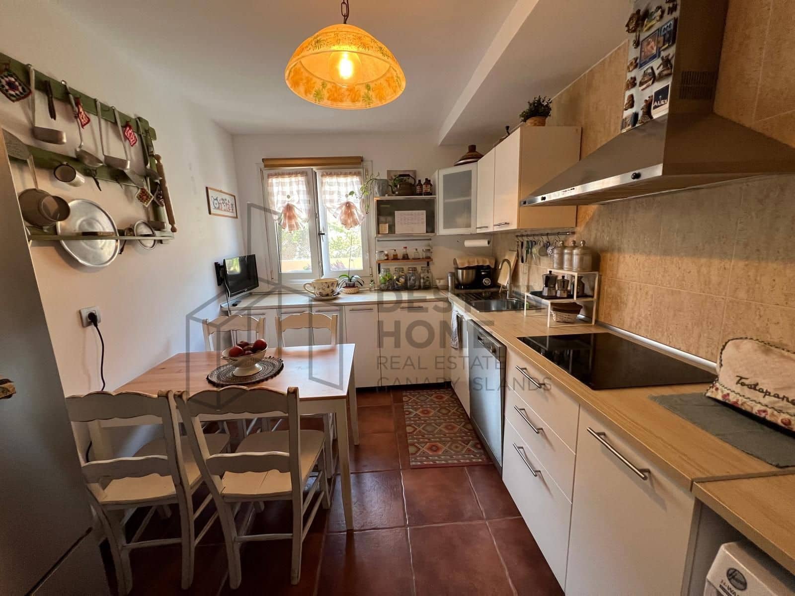 3 soveværelse Semi-Rækkehus til salg i Corralejo med swimmingpool garage - € 320.000 (Ref: 8945941)