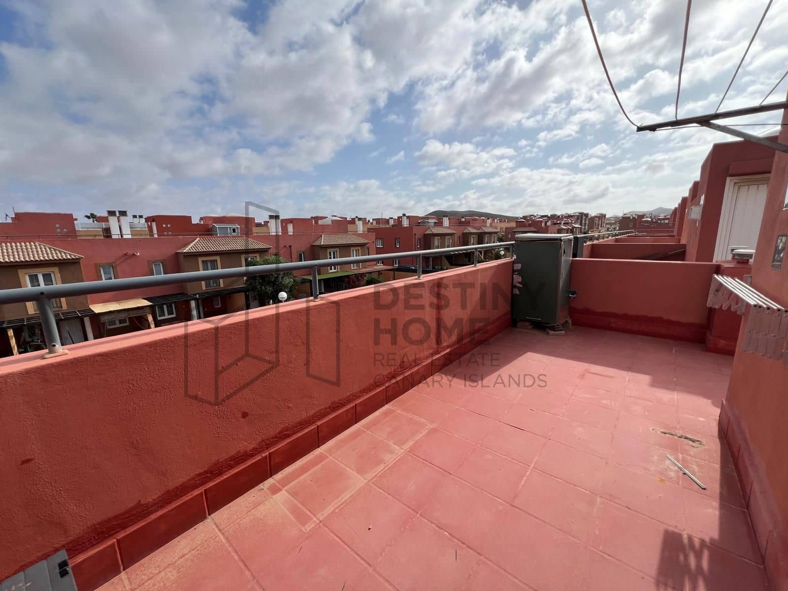 3 soveværelse Semi-Rækkehus til salg i Corralejo med swimmingpool garage - € 320.000 (Ref: 8945941)