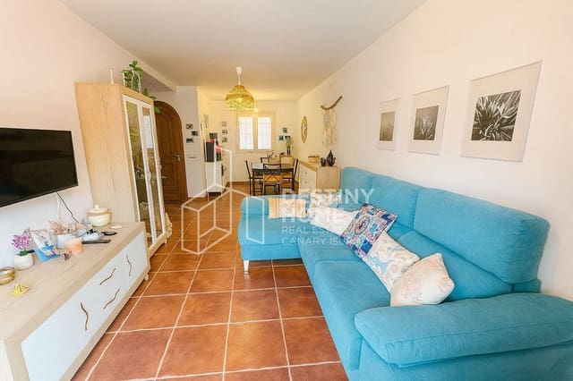 3 quarto Moradia Geminada para venda em Corralejo, La Oliva com piscina garagem - 320 000 € (Ref: 8945941)