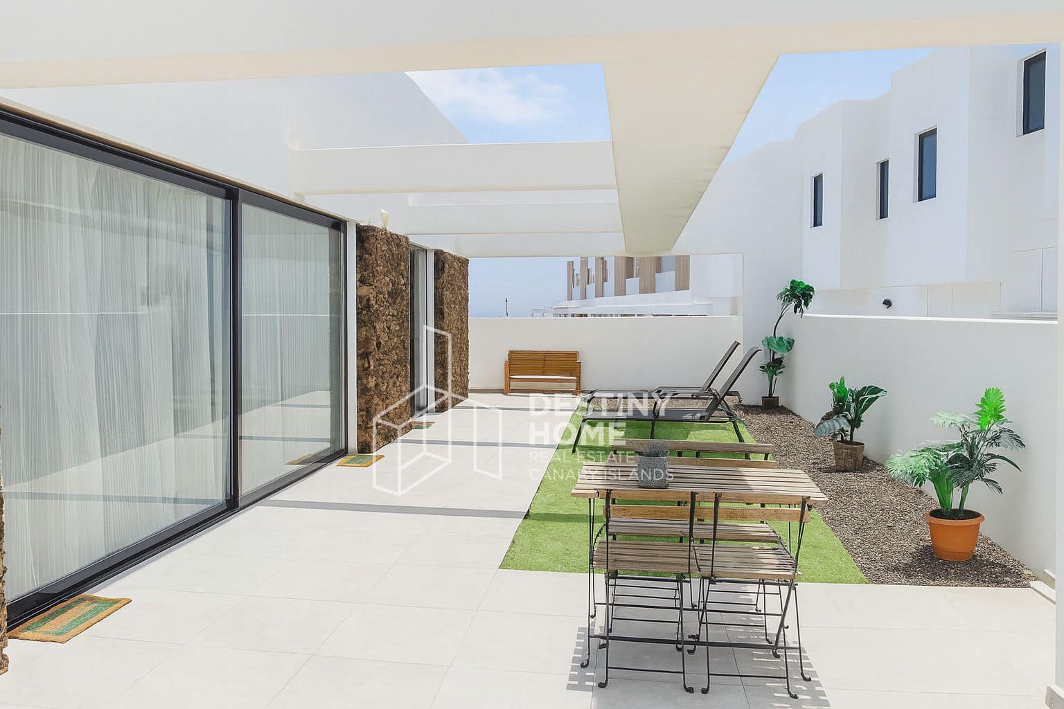 2 bedroom Villa for sale in Corralejo - € 280,000 (Ref: 8956899)