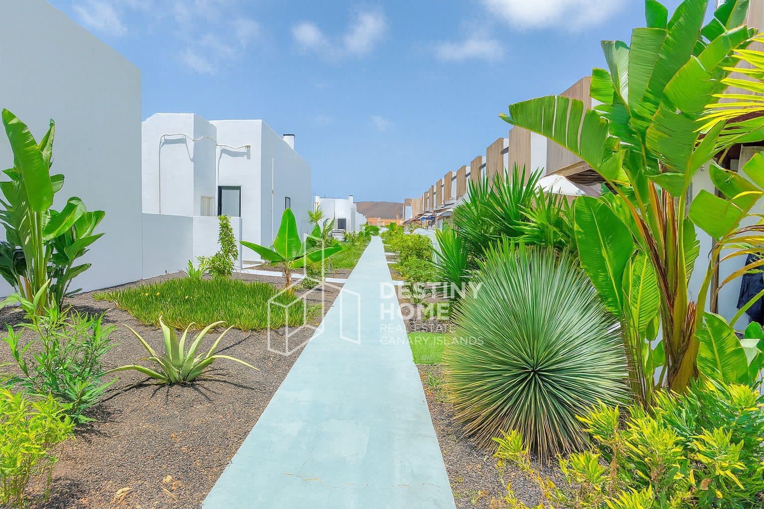 2 bedroom Villa for sale in Corralejo - € 280,000 (Ref: 8956899)