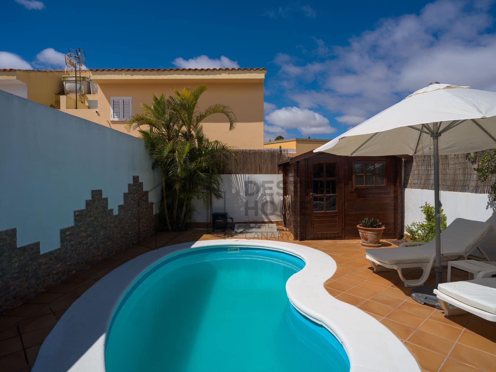 3 sypialnia Willa na sprzedaż w Corralejo z basenem - 695 000 € (Ref: 8961092)