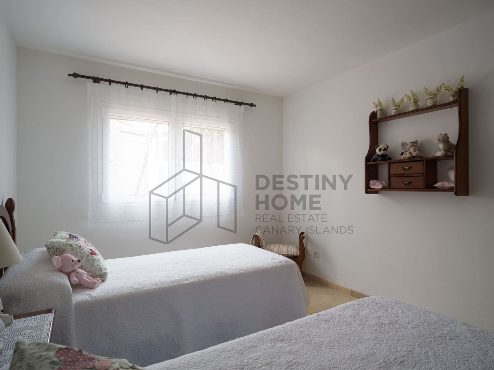 3 sypialnia Willa na sprzedaż w Corralejo z basenem - 695 000 € (Ref: 8961092)