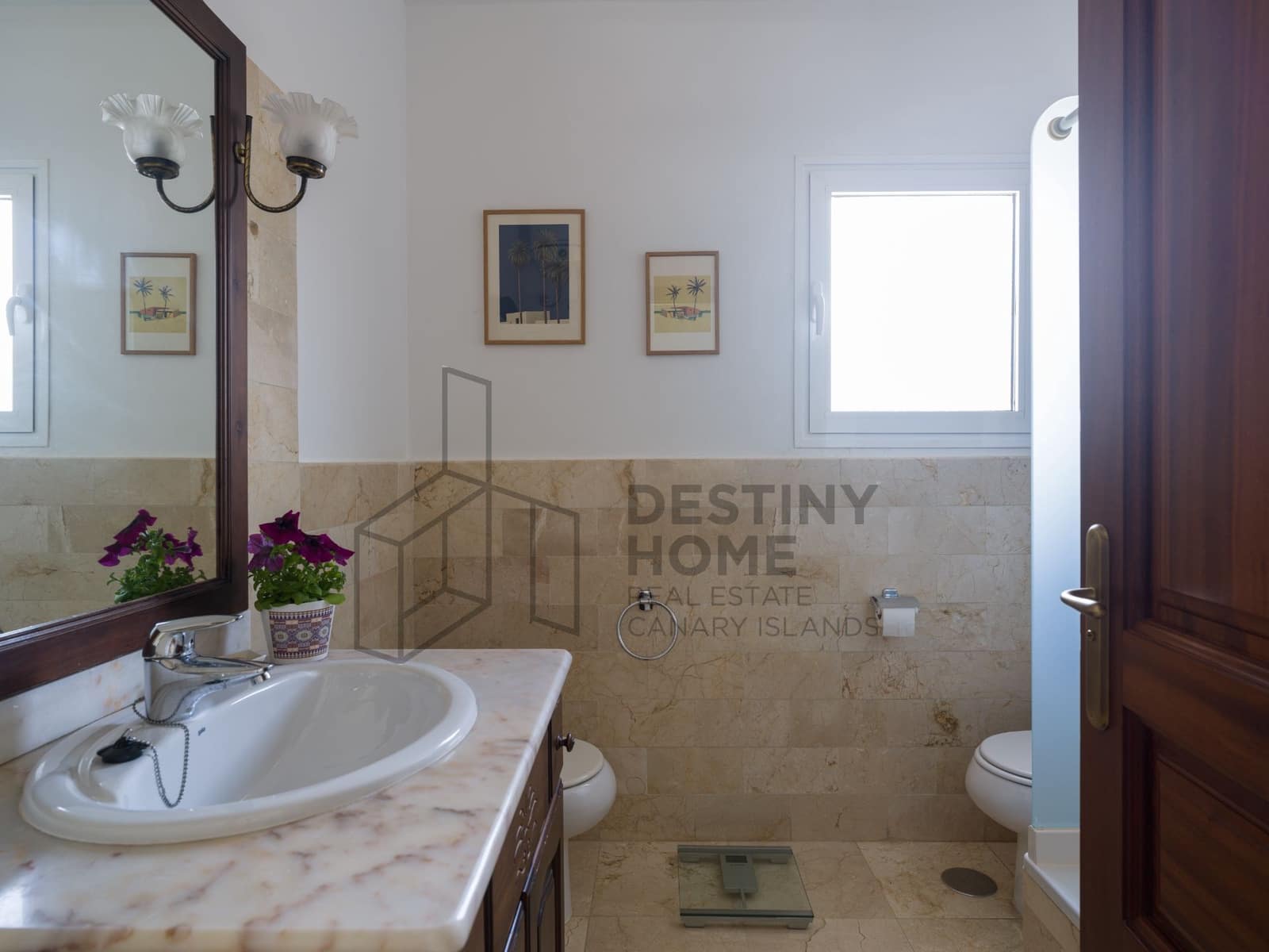 3 sypialnia Willa na sprzedaż w Corralejo z basenem - 695 000 € (Ref: 8961092)