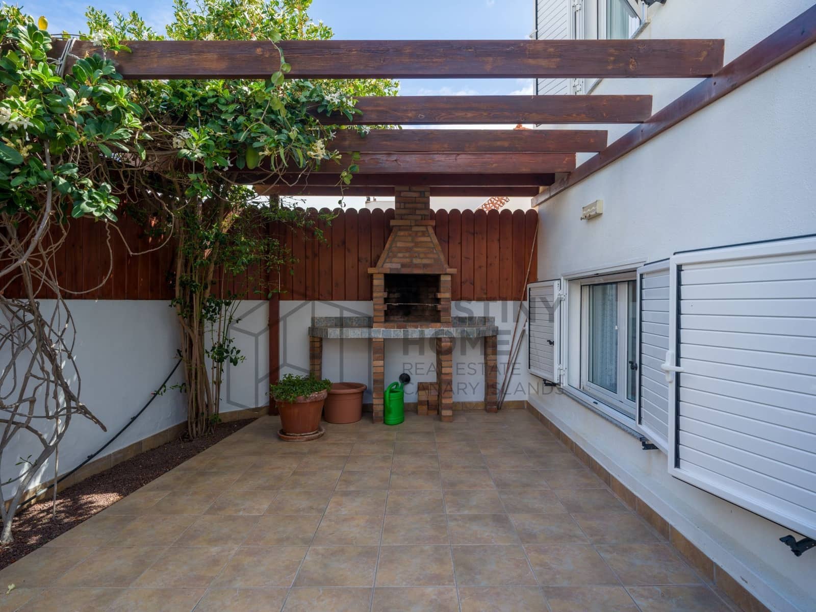 3 sypialnia Willa na sprzedaż w Corralejo z basenem - 695 000 € (Ref: 8961092)