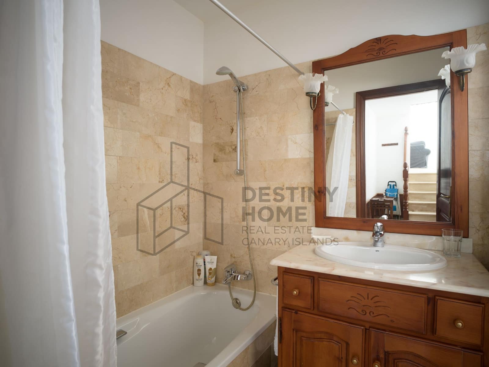 3 sypialnia Willa na sprzedaż w Corralejo z basenem - 695 000 € (Ref: 8961092)