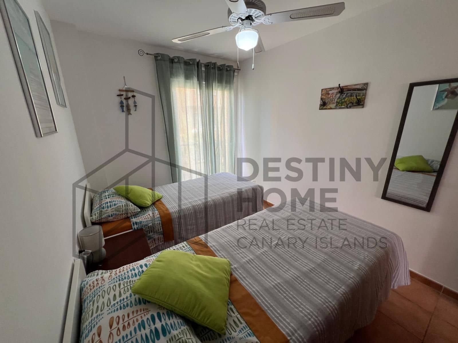 Apartamento de 2 habitaciones en Corralejo en venta con piscina garaje - 249.000 € (Ref: 8985517)