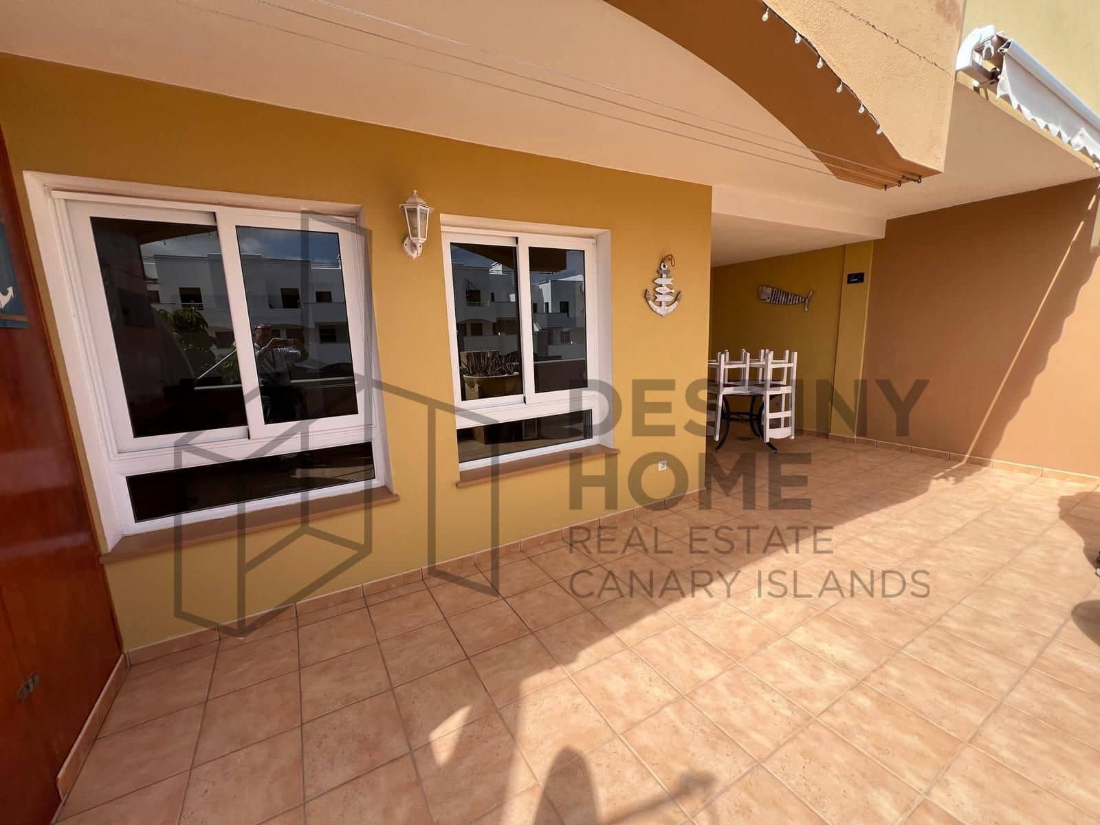 Apartamento de 2 habitaciones en Corralejo en venta con piscina garaje - 249.000 € (Ref: 8985517)