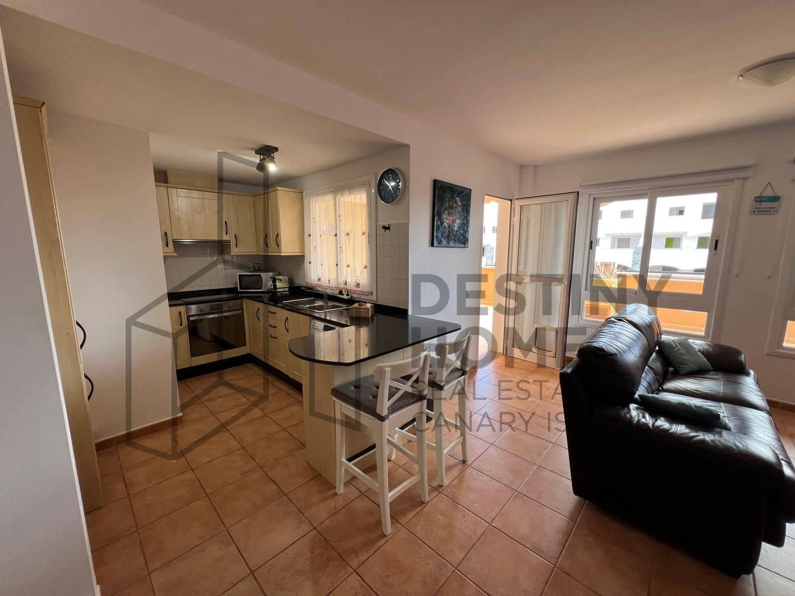 Apartamento de 2 habitaciones en Corralejo en venta con piscina garaje - 249.000 € (Ref: 8985517)