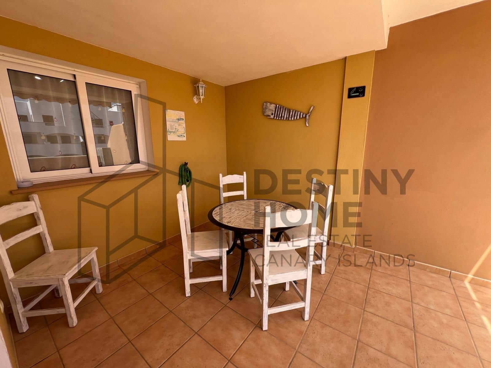 Apartamento de 2 habitaciones en Corralejo en venta con piscina garaje - 249.000 € (Ref: 8985517)