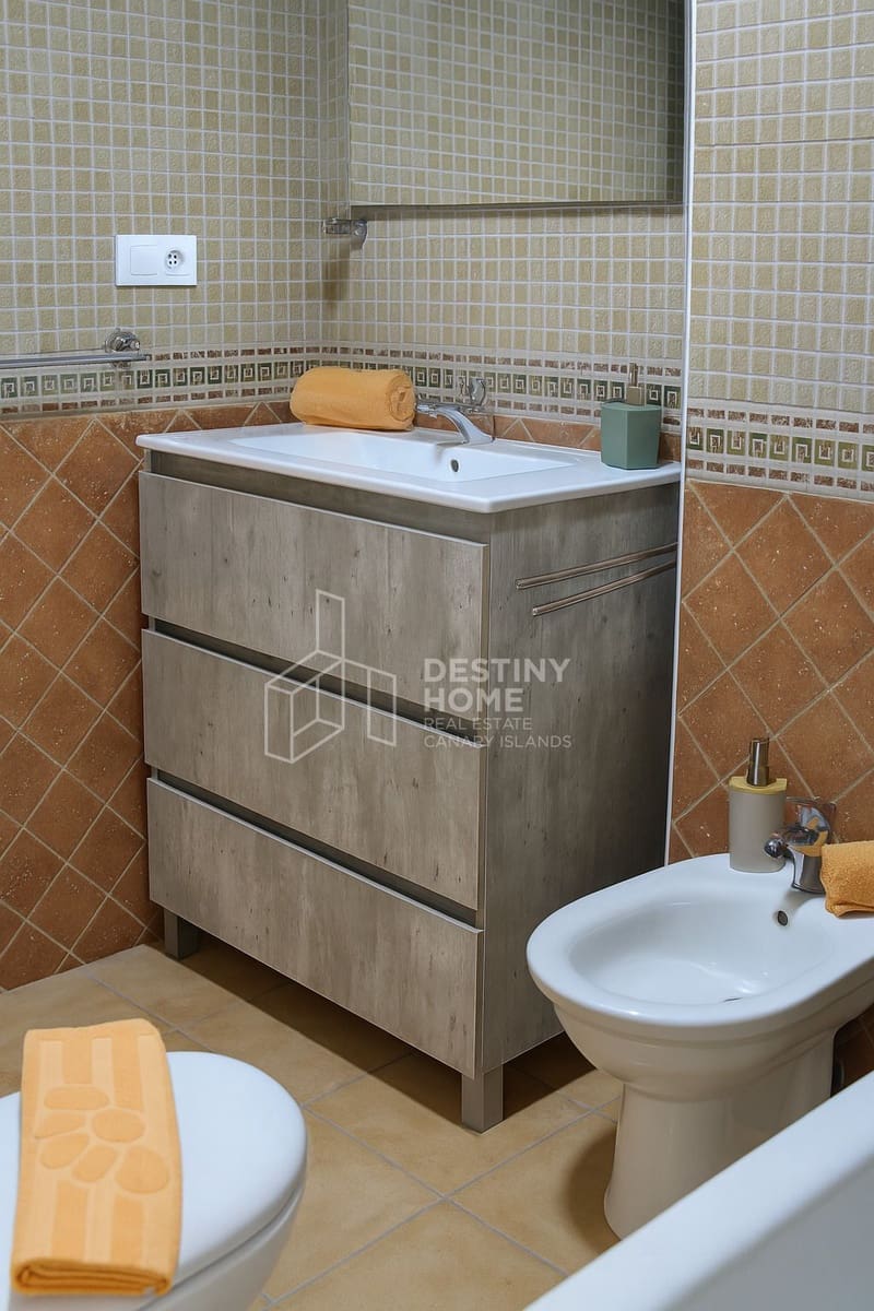 Apartamento de 2 habitaciones en Corralejo en venta con piscina garaje - 249.000 € (Ref: 8985517)