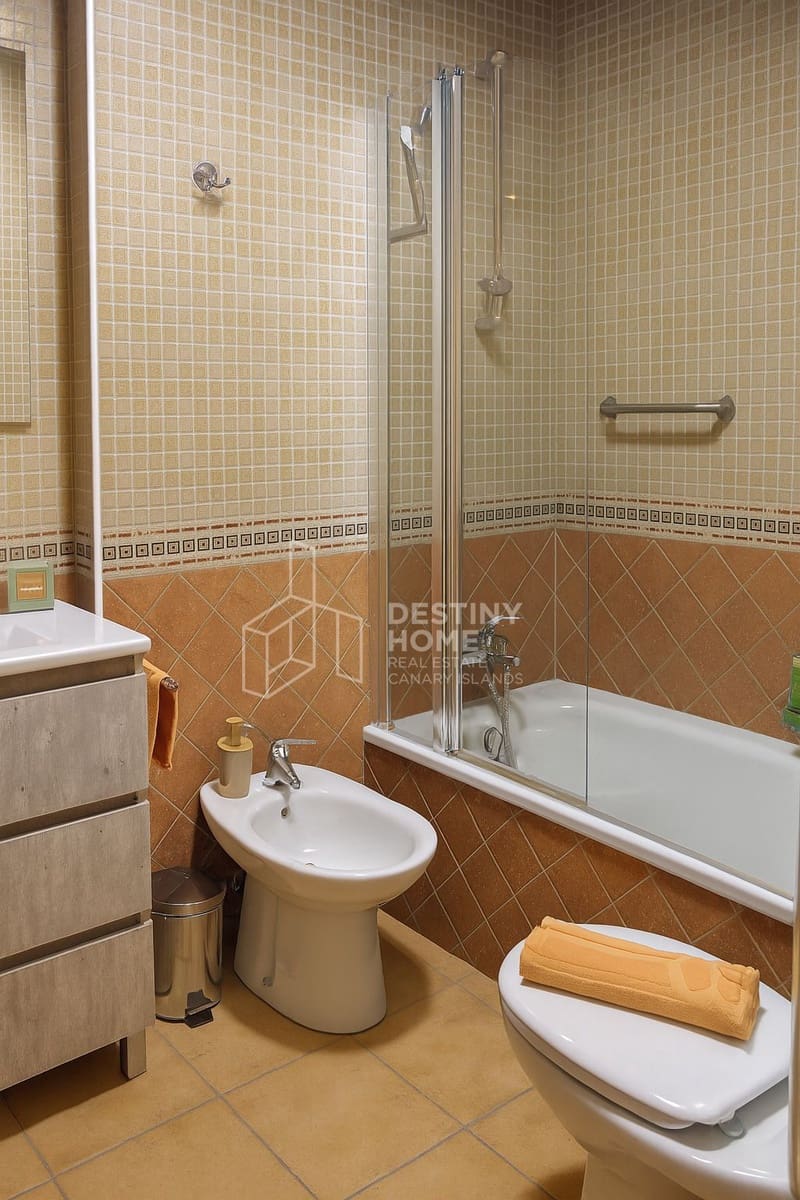 Apartamento de 2 habitaciones en Corralejo en venta con piscina garaje - 249.000 € (Ref: 8985517)