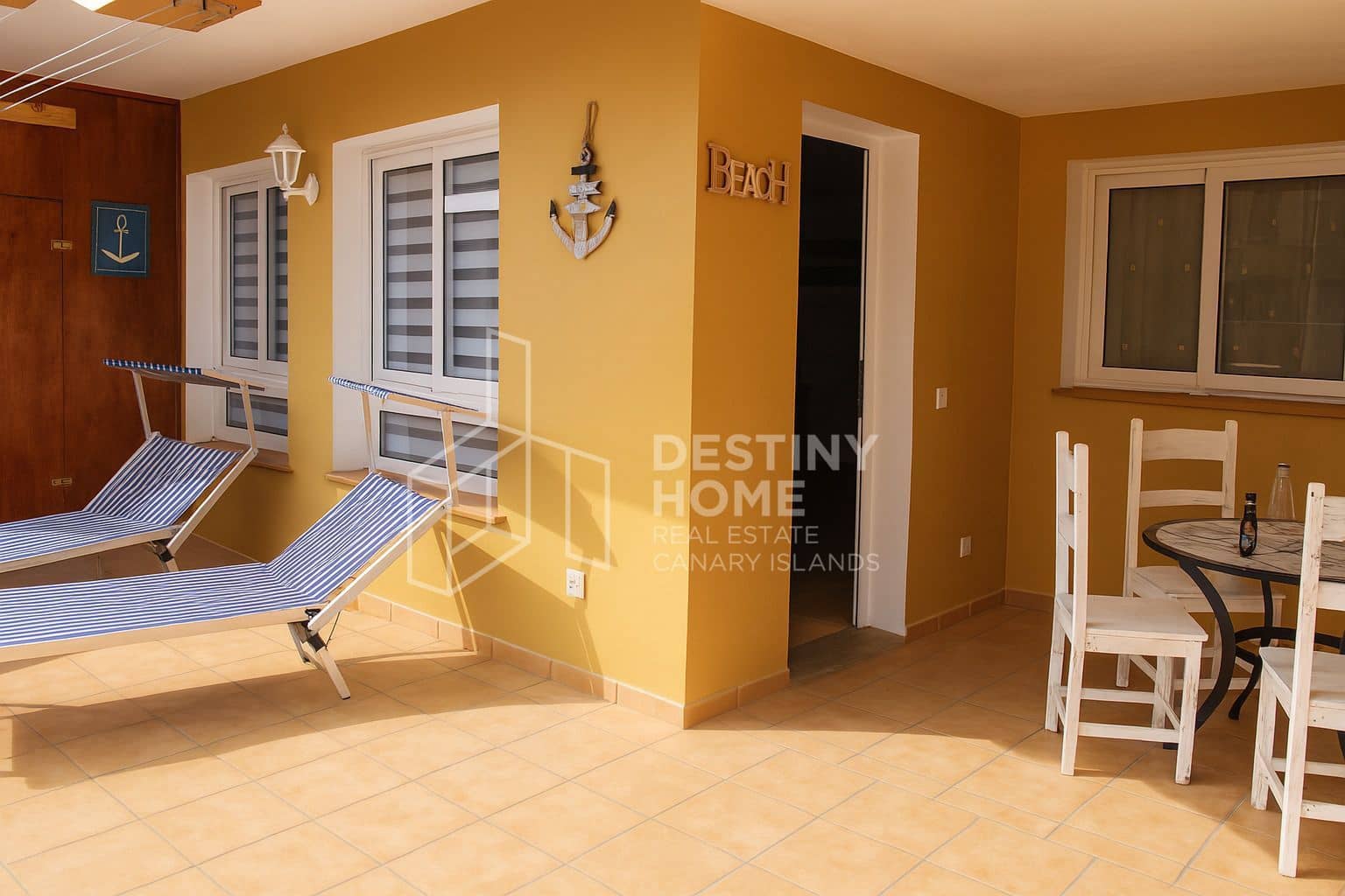 Apartamento de 2 habitaciones en Corralejo en venta con piscina garaje - 249.000 € (Ref: 8985517)