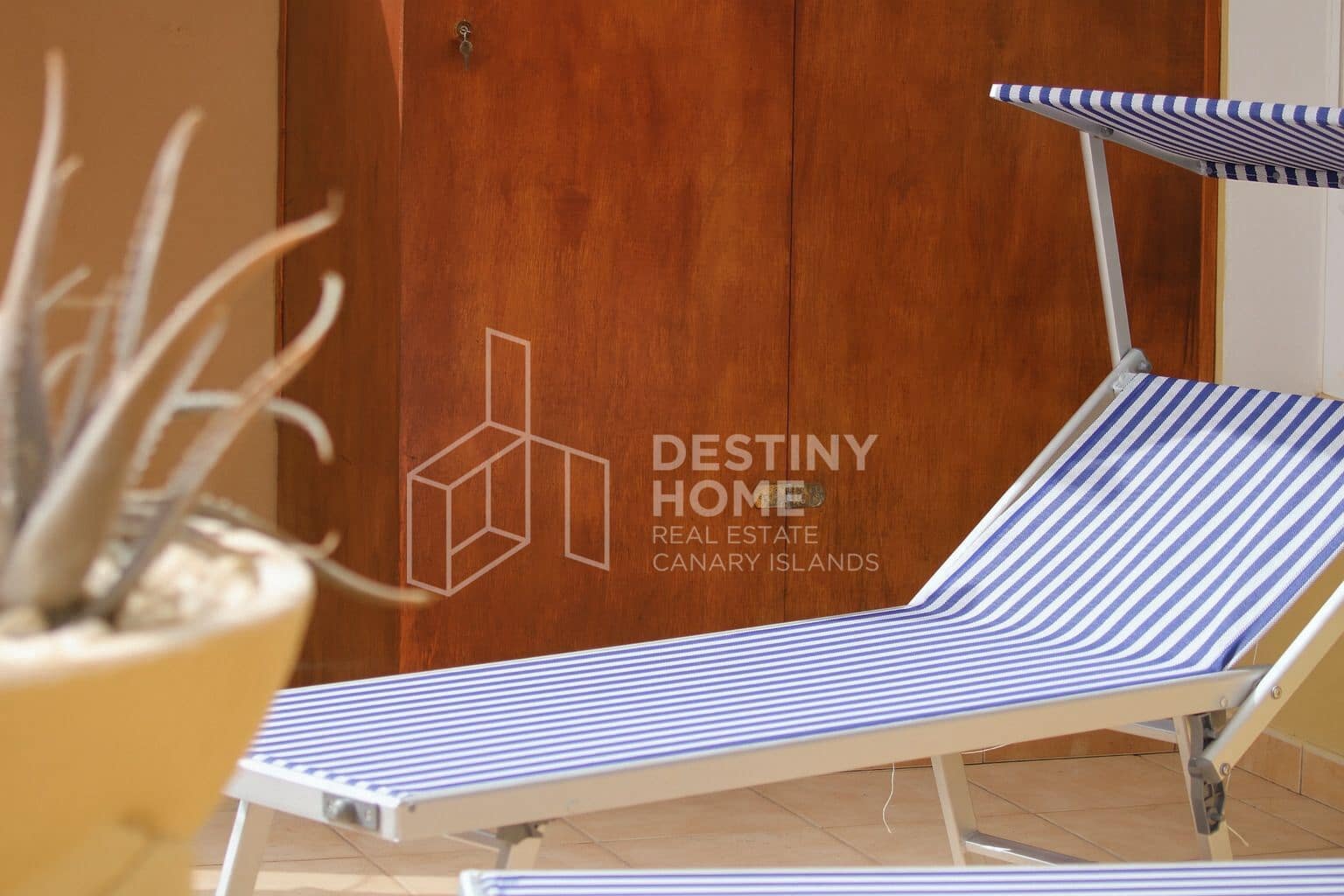 Apartamento de 2 habitaciones en Corralejo en venta con piscina garaje - 249.000 € (Ref: 8985517)