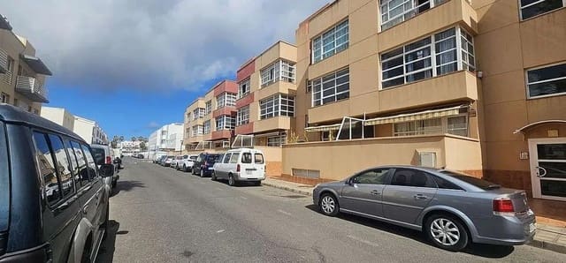 2 soverom Leilighet til salgs i Corralejo, La Oliva med garasje - € 194 000 (Ref: 8993629)
