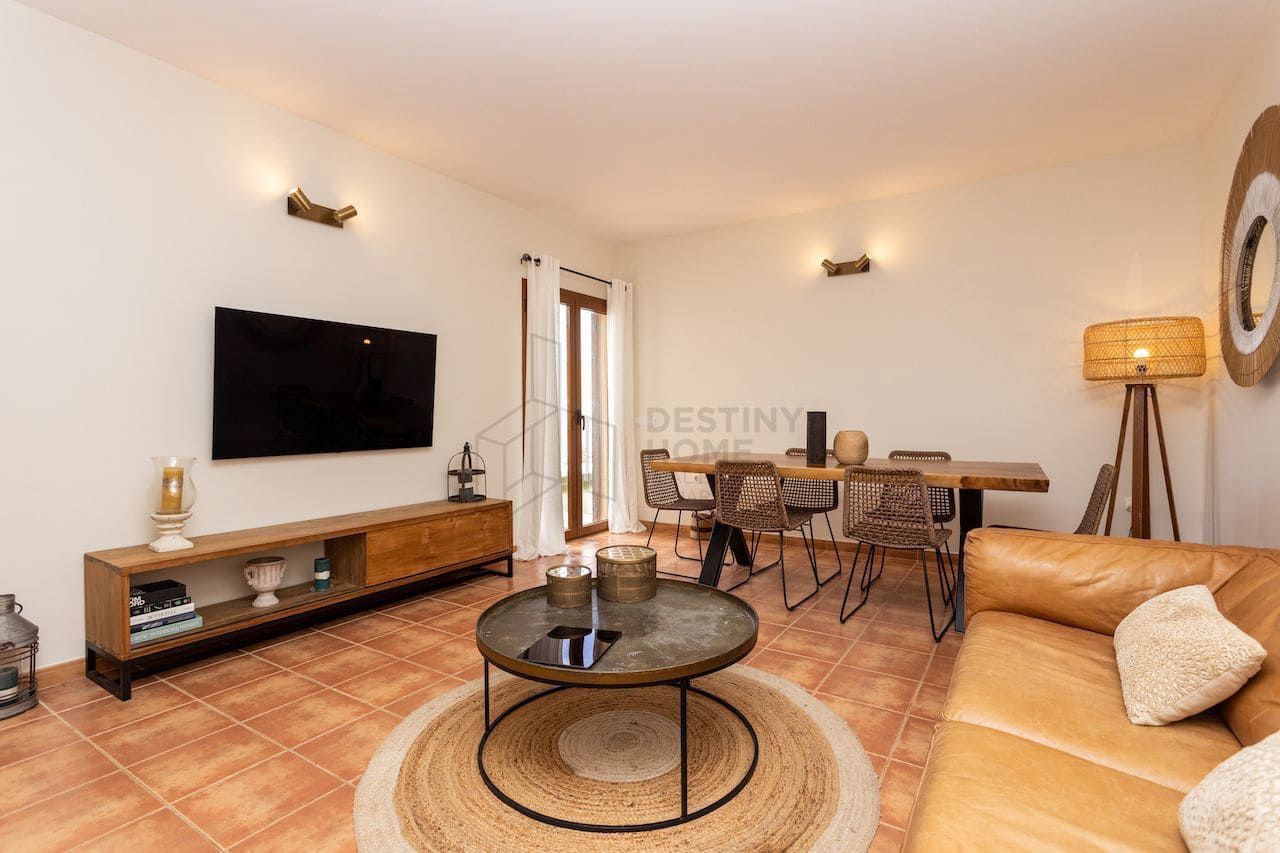 3 sypialnia Willa na sprzedaż w Corralejo z basenem garażem - 415 000 € (Ref: 9000965)