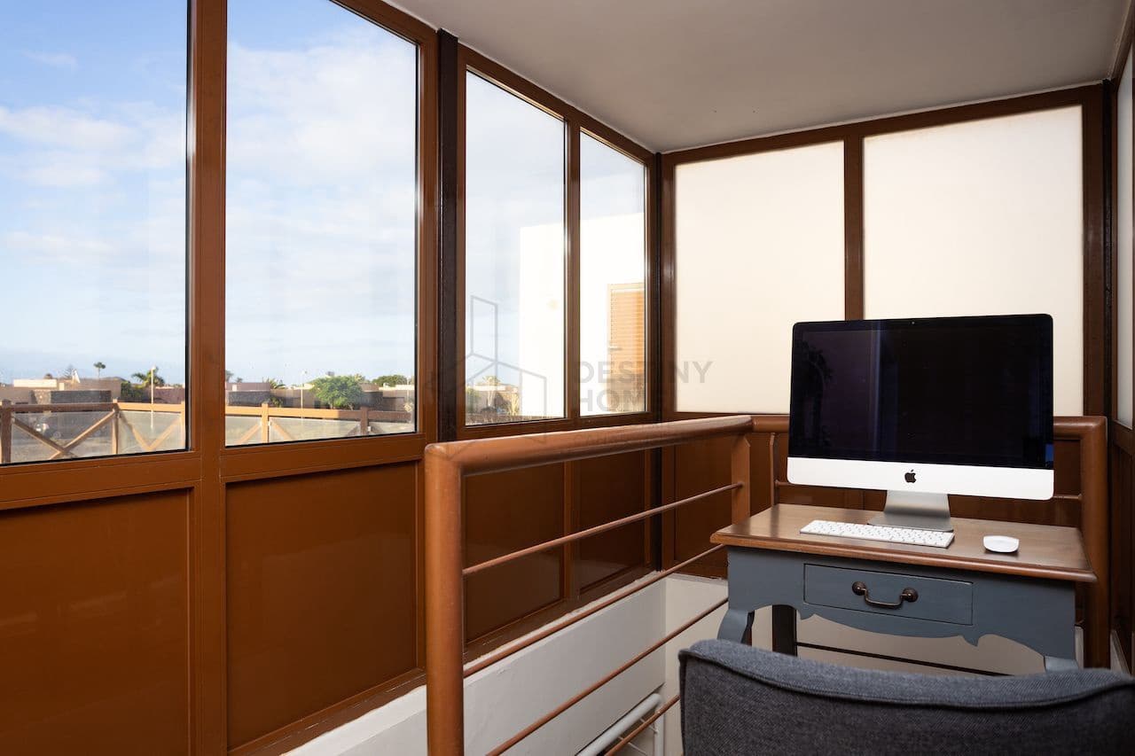 3 sypialnia Willa na sprzedaż w Corralejo z basenem garażem - 415 000 € (Ref: 9000965)