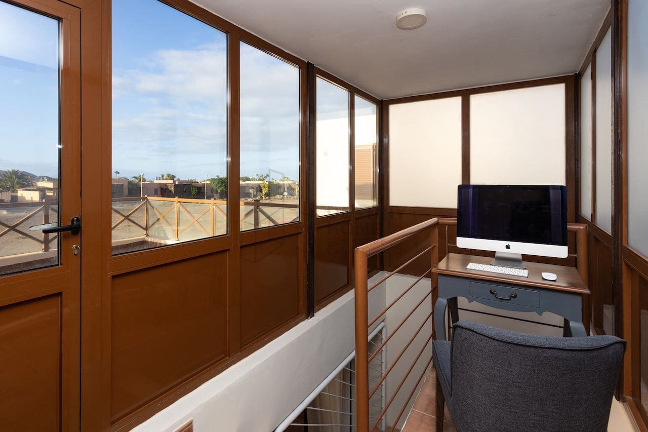 3 sypialnia Willa na sprzedaż w Corralejo z basenem garażem - 415 000 € (Ref: 9000965)