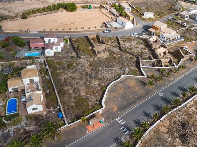 Undeveloped Land for sale in Lajares, La Oliva - € 249,000 (Ref: 9007367)