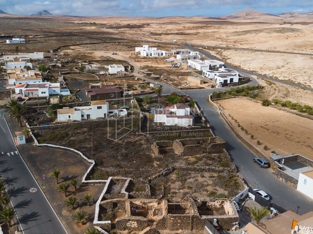 Undeveloped Land for sale in Lajares, La Oliva - € 249,000 (Ref: 9007367)
