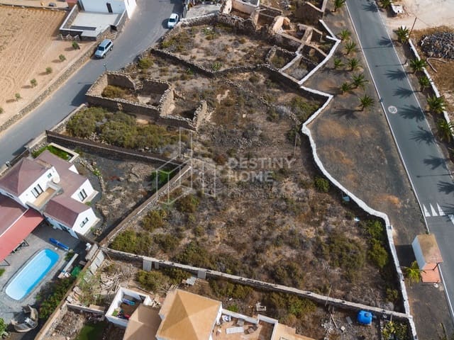Undeveloped Land for sale in Lajares, La Oliva - € 249,000 (Ref: 9007367)
