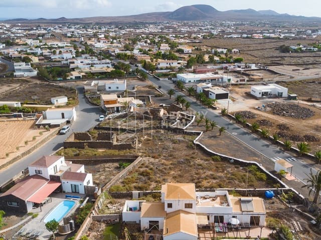 Undeveloped Land for sale in Lajares, La Oliva - € 249,000 (Ref: 9007367)