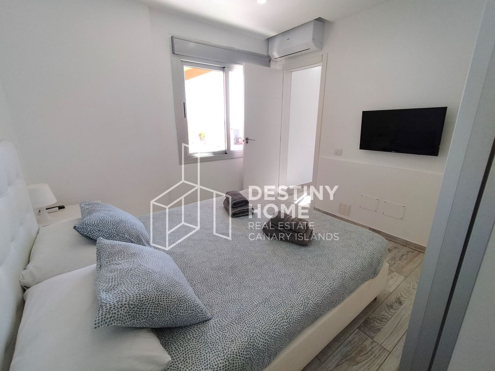 5 soveværelse Villa til salg i Caleta de Fuste med swimmingpool garage - € 655.000 (Ref: 9007369)