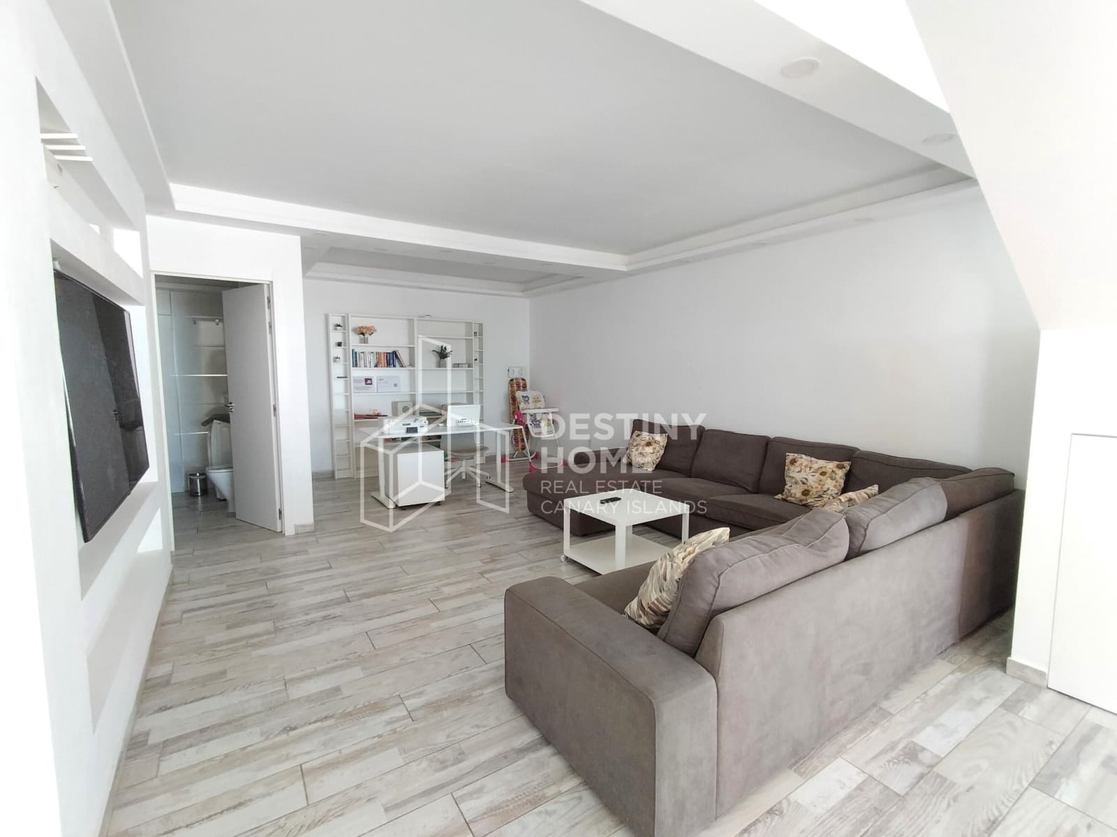 5 soveværelse Villa til salg i Caleta de Fuste med swimmingpool garage - € 655.000 (Ref: 9007369)