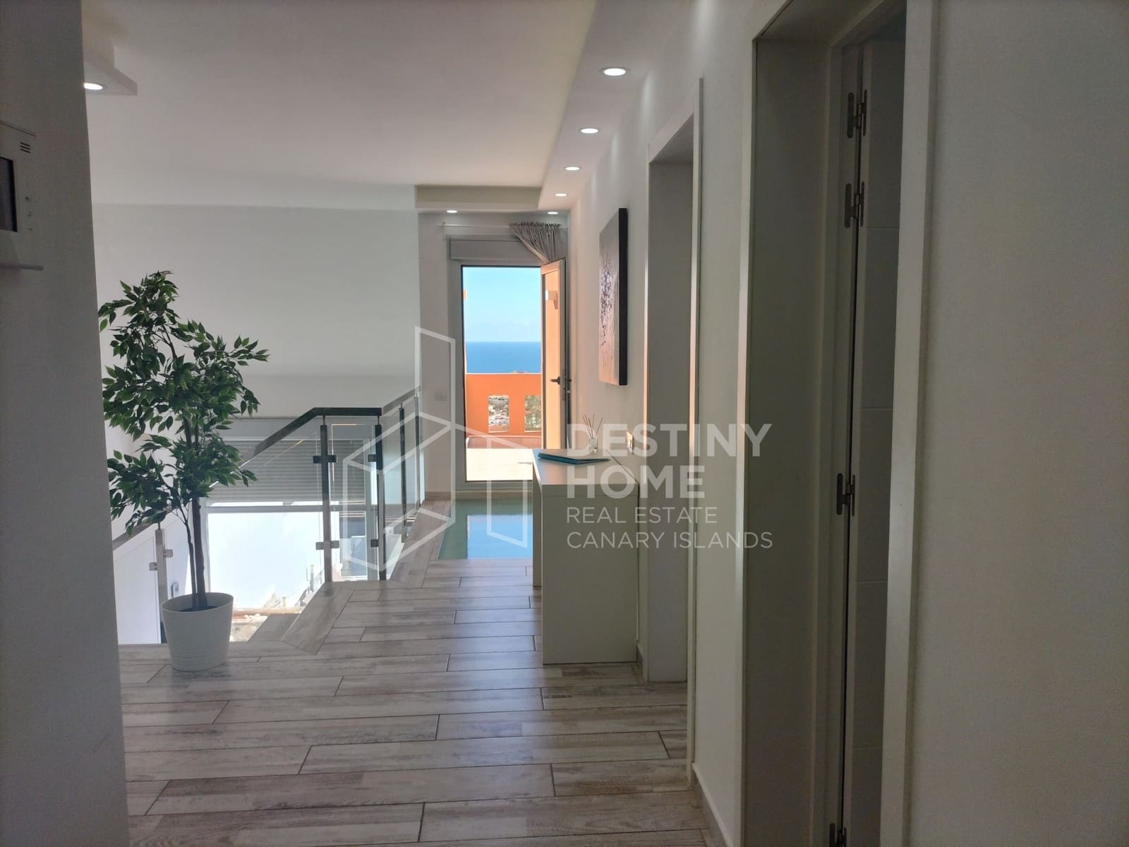 5 soveværelse Villa til salg i Caleta de Fuste med swimmingpool garage - € 655.000 (Ref: 9007369)